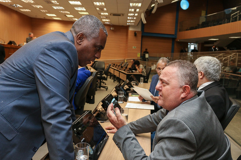 Marcelo da Farmácia e Major Jaime homenageiam personalidades ligadas à religião de matriz africana