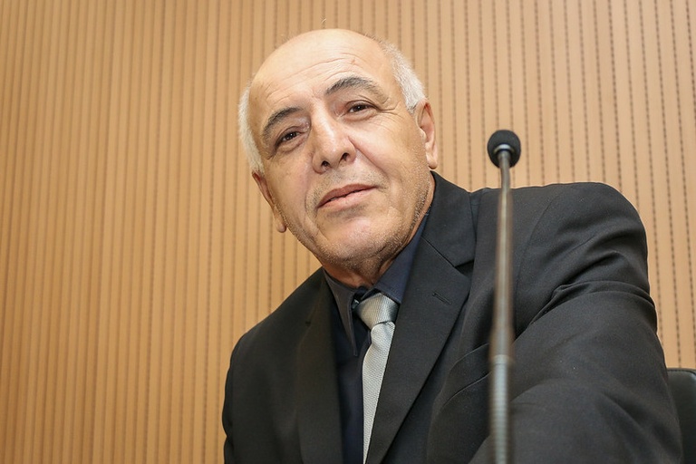 Em reunião solene na noite desta quinta (9), Rubens Gás entrega título de Cidadão Campineiro a pároco envolvido em causas sociais