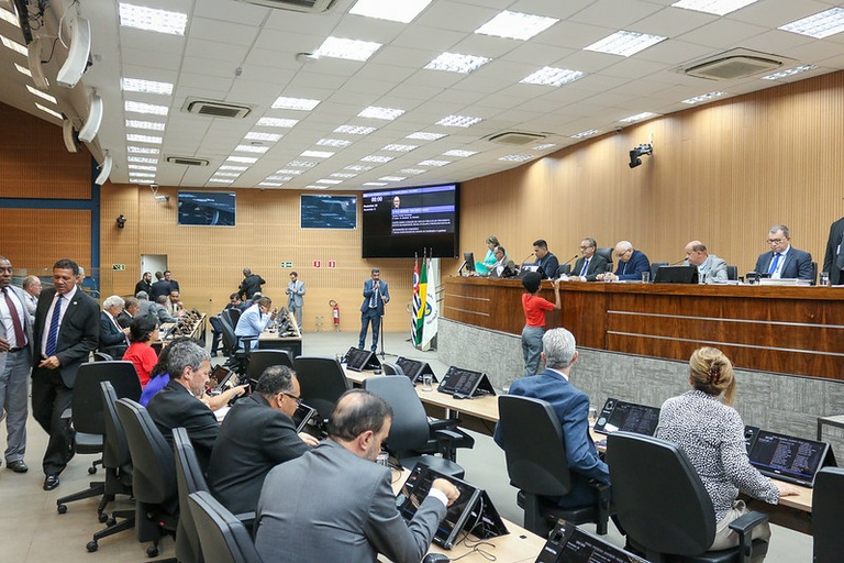 Câmara vota, em 1ª análise,  Orçamento de Campinas para 2024 e empréstimo para financiar  obras antienchente;  proposta de mudança em aferição de poluição sonora deverá ser votada em definitivo