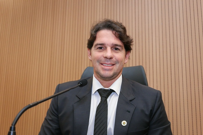 Marcelo Silva homenageia missionário dedicado a causas sociais