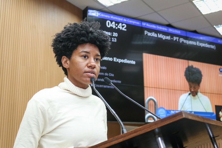 Paolla Miguel homenageia ex-vereador Pedro Tourinho com título de Cidadão Campineiro