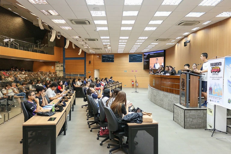 Alunos da 5ª Edição do Parlamento Jovem encerram ciclo de trabalho nesta sexta (27)