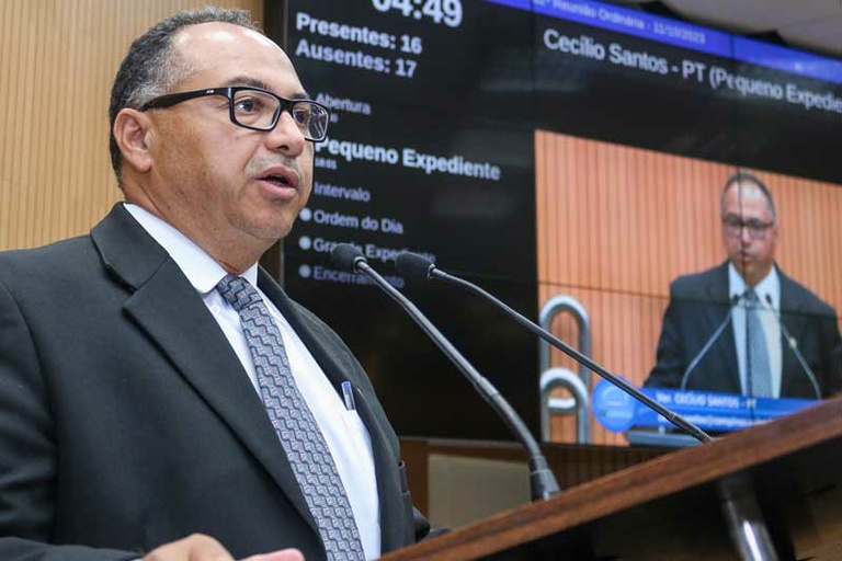 Cecílio Santos promove, no plenário da Câmara, debate sobre políticas públicas para o idoso