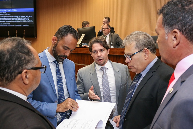 Câmara vota, em primeira análise, Projeto de Lei que cria política municipal de atenção integral à pessoa com Parkinson