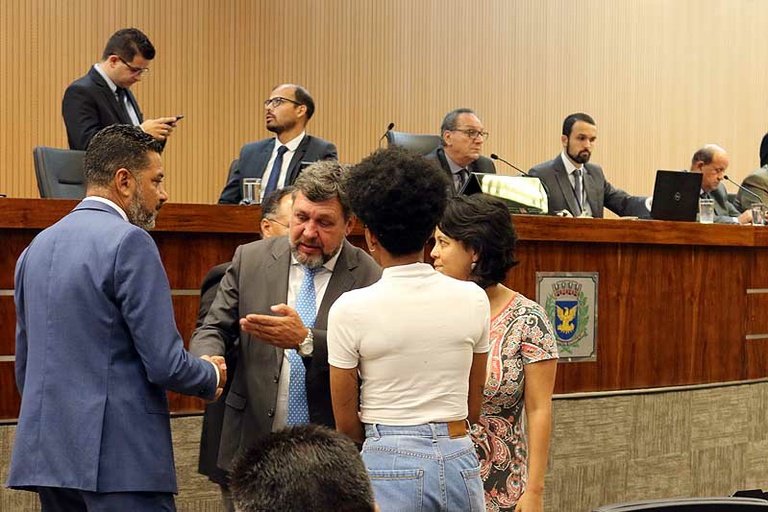 Vereadores aprovam, em análise final, parcelamento extra para dívidas com o município