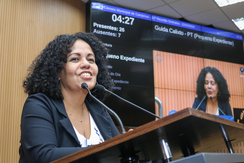 Guida Calixto presta homenagem a mulheres que contribuíram para o avanço dos direitos das trabalhadoras domésticas