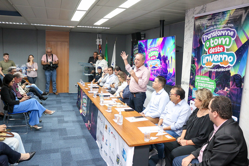 Transforme o tom desse inverno! Câmara participa da Campanha do Agasalho 2024 com apoio institucional e ponto de arrecadação