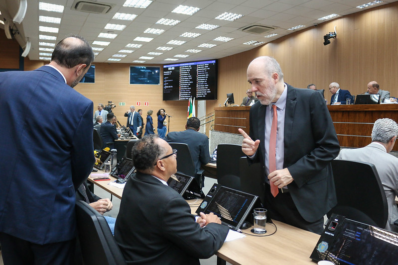 Vereadores aprovam, em votação definitiva, Projeto de Lei que quase triplica multa para quem causa dano a patrimônio público ou privado em Campinas