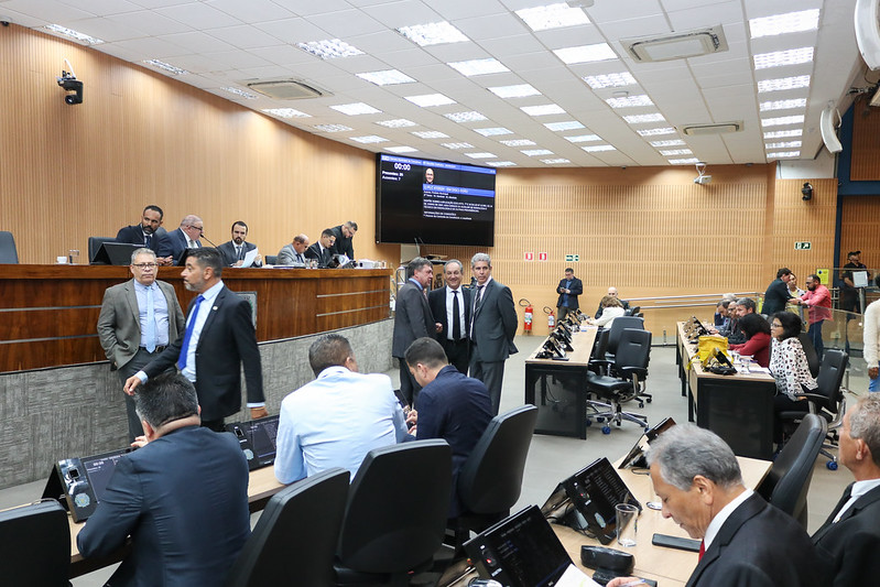 Na primeira Reunião Ordinária após o Recesso, Câmara vota – em definitivo – Projeto de Lei que autoriza instalação de pontos para recarga de veículos elétricos em locais públicos