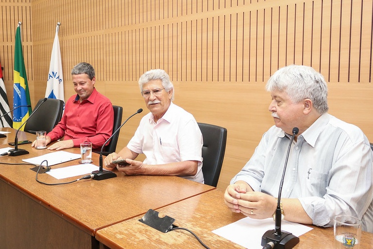 Comissão de Meio Ambiente analisa pareceres, entre eles o que reserva espaço para campanha ambiental em outdoor