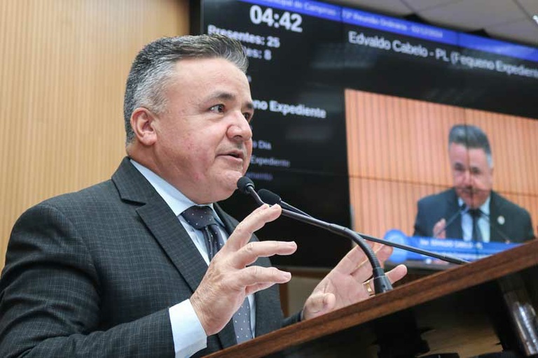 Edvaldo Cabelo entrega cinco diferentes honrarias, entre elas, pela primeira vez, o Diploma de Mérito do Profissional da Beleza ‘Ondina Paes Leme’
