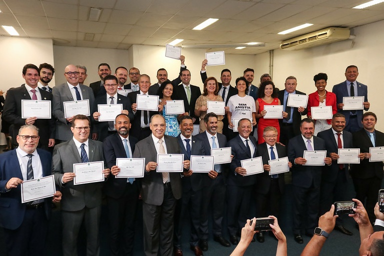 Justiça Eleitoral diploma vereadores, prefeito e vice-prefeito de Campinas para o período 2025-2028 e os deixa aptos para tomar posse em janeiro do ano que vem