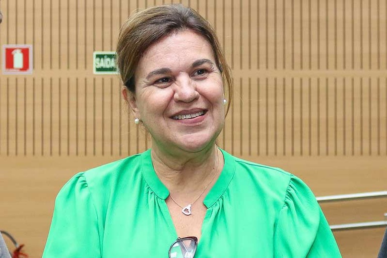 Por meio de Indicação, Debora Palermo requer aumento nos pontos de recarga do Bilhete Único e diversificação do processo de compra