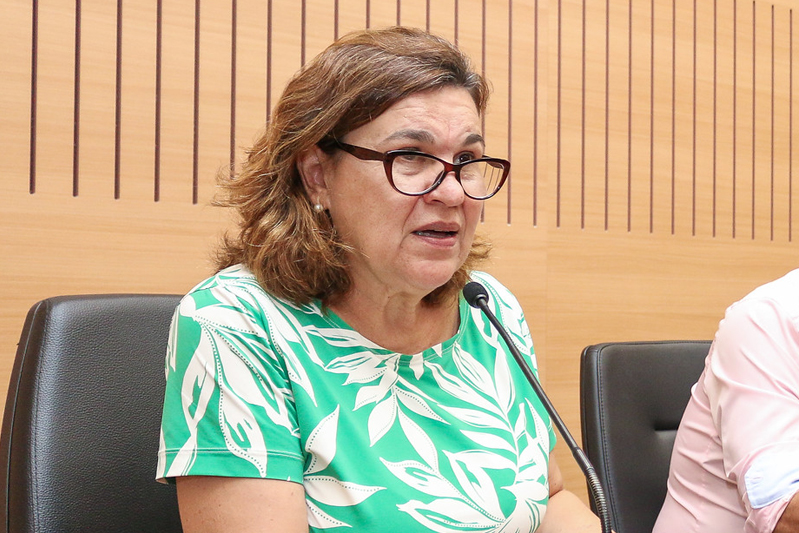 Por meio de Indicação, Debora Palermo requer criação de programa permanente de incentivo à doação de leite materno e de sangue