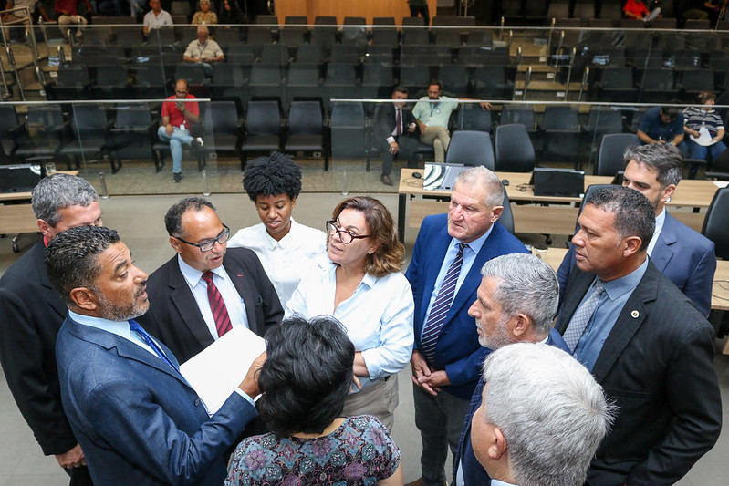 Vereadores aprovam, por unanimidade e em definitivo, Projeto de Lei que autoriza sepultamento de animais domésticos em cemitérios municipais