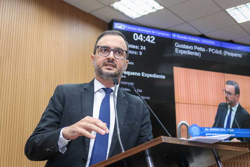 Projeto de Lei de Gustavo Petta determina redução e substituição progressiva de combustíveis poluentes nos ônibus de Campinas