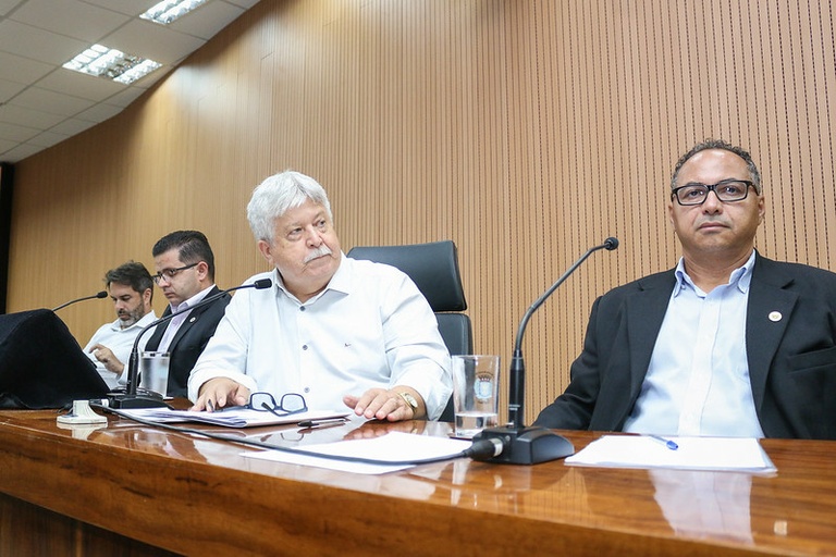 Comissão de Legalidade vota pareceres de sete Projetos de Lei; distribuição gratuita de aparelho para monitoramento contínuo de glicose em crianças está na pauta