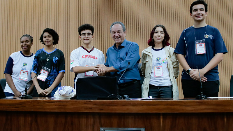 Estudantes da sexta edição do Parlamento Jovem tomam posse e definem composição da nova Mesa Diretora