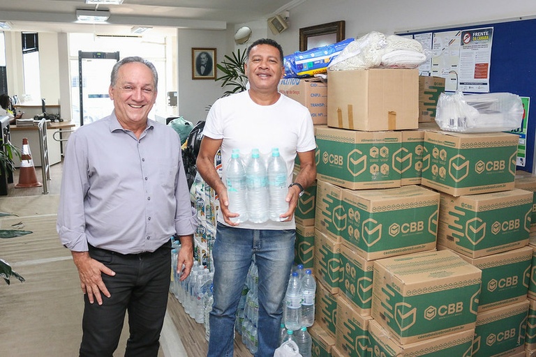 Mais de duas toneladas: Câmara encaminha primeira remessa de donativos às vítimas das chuvas no Rio Grande do Sul
