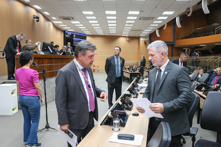 Em análise inicial, Câmara vota criação de programa de conscientização sobre o zumbido e outros problemas auditivos