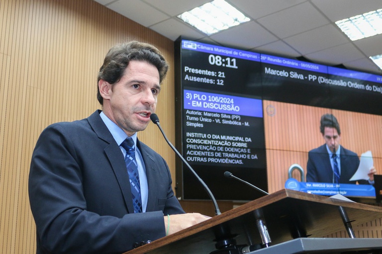Marcelo Silva entrega Título de Cidadão Campineiro ao empresário Carlos Eduardo Murrer Gomes