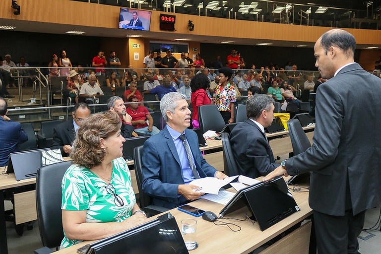 Projeto de Eduardo Magoga institui o Programa Farmácia Solidária para doação de medicamentos