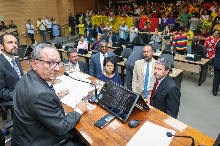 Câmara vota, em análise inicial, Projeto de Lei que cria o Selo Amiga das Pessoas com Transtorno do Espectro Autista