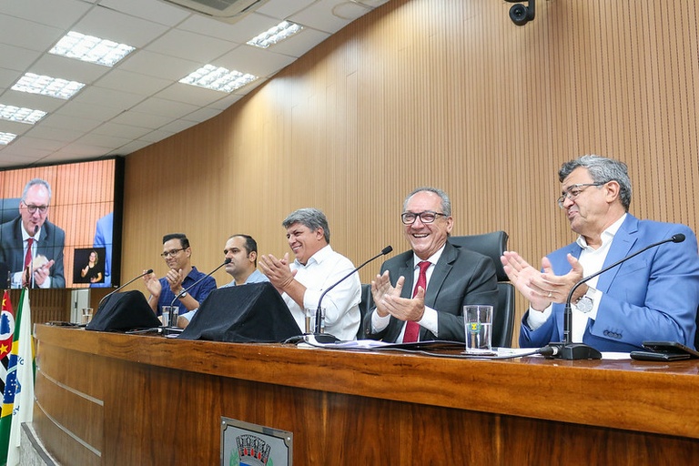 Na primeira reunião presidida por Rossini, Parlamento da RMC debate Eventos Climáticos e gerenciamento de Recursos Hídricos