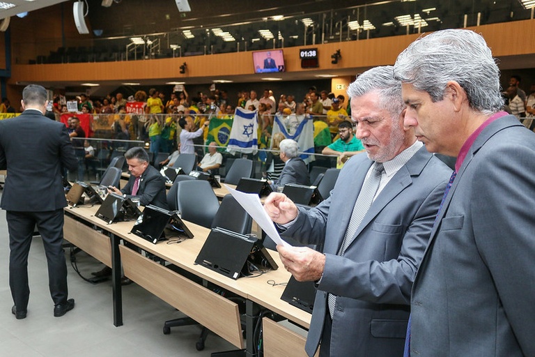 Vereadores aprovam, em análise inicial, autorização para prefeitura contratar empréstimo de R$ 150 milhões com objetivo de executar obras em bairros