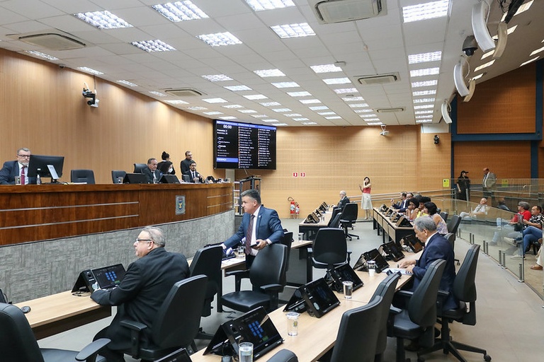 Projetos previstos para votação nesta segunda serão analisados na próxima Reunião Ordinária