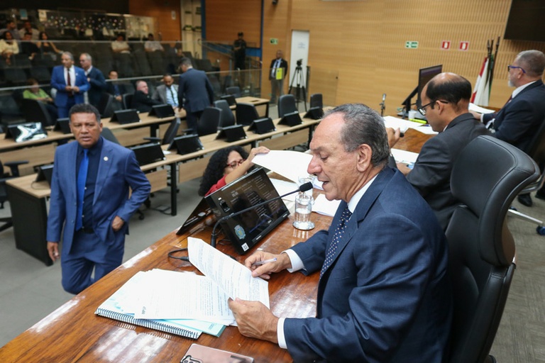 Vereadores aprovam, em primeira votação, Projeto de Lei que obriga estabelecimentos de saúde de Campinas a notificar compulsoriamente casos de intoxicação de metanol