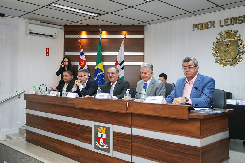 Bispo da Diocese de Piracicaba fala sobre a defesa da vida e da família em encontro do Parlamento da RMC