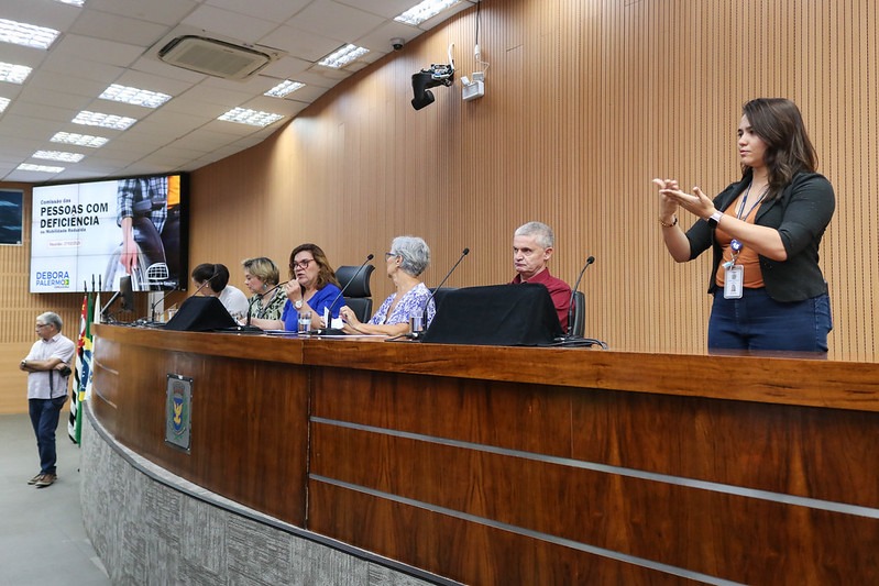 Comissão das Pessoas com Deficiência debate políticas em atenção ao Transtorno do Espectro Autista