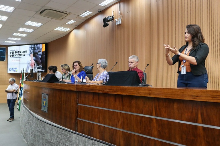 Comissão das Pessoas com Deficiência debate políticas em atenção ao Transtorno do Espectro Autista
