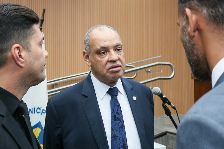Comissão de Defesa da Criança discute parecer sobre projeto que proíbe nomeação de agressores em cargos públicos 