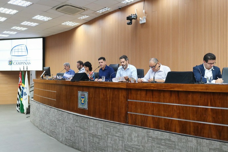 Comissão de Legalidade analisa e vota parecer sobre Projeto de afetação de área para implantação de unidade de saúde 