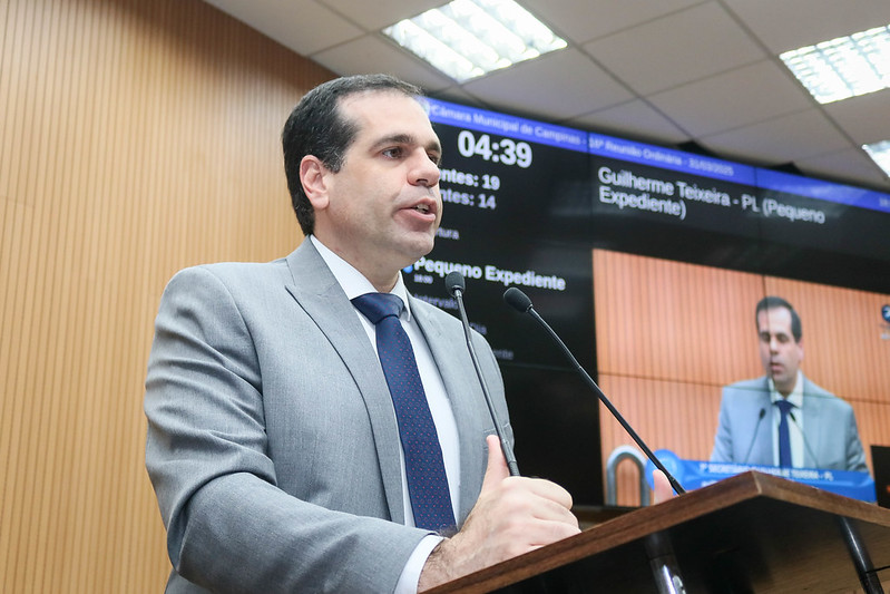 Guilherme Teixeira protocola PL que propõe capacitação de profissionais para inclusão de crianças com autismo e síndrome de Down