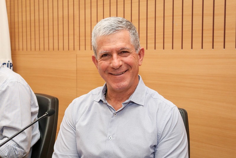 Paulo Haddad presta homenagem a delegado e oficial da Polícia Militar