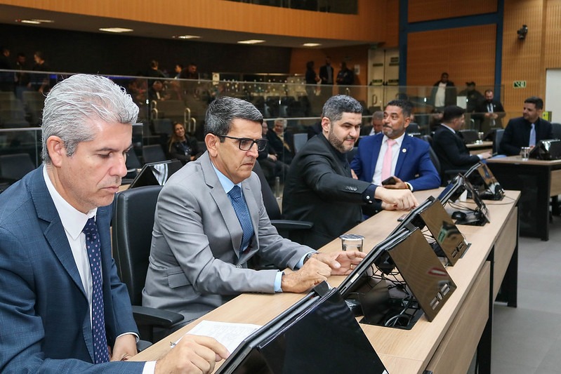 Comissão de Economia e Defesa dos Direitos do Consumidor analisa PL que atualiza regras para funcionamento de bancos