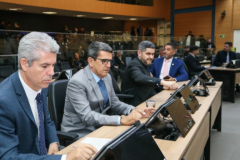 Comissão de Economia e Defesa dos Direitos do Consumidor analisa PL que atualiza regras para funcionamento de bancos