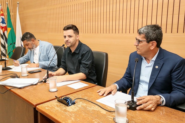 Comissão de Educação e Esporte discute ampliação do Programa Horta Escolar e outros 16 projetos 