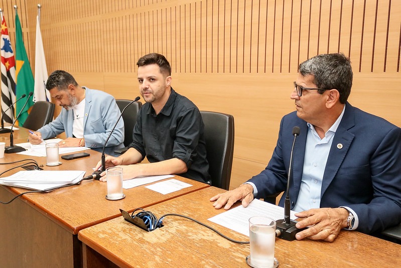 Comissão de Educação e Esporte discute ampliação do Programa Horta Escolar e outros 16 projetos 