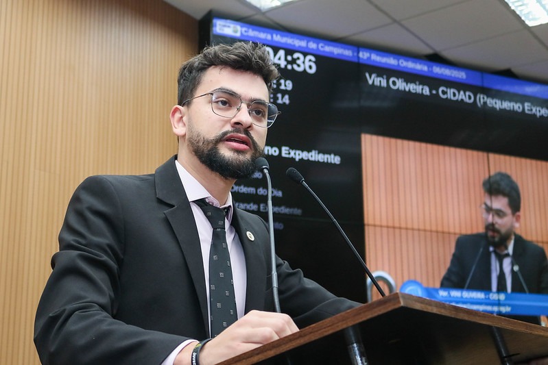 Vini Oliveira protocola projeto para criar canal para denúncias sobre combustíveis adulterados em Campinas