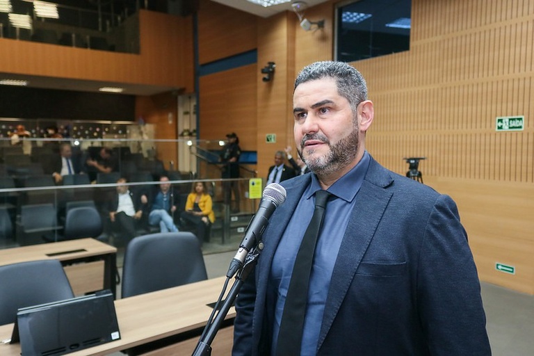 	 Dr. Yanko presta homenagem ao judoca Anísio de Assis Belchior com o Título de Cidadão Campineiro 