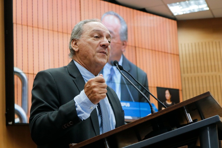 Luiz Rossini protocola projeto que cria a Política Municipal de Transição Energética