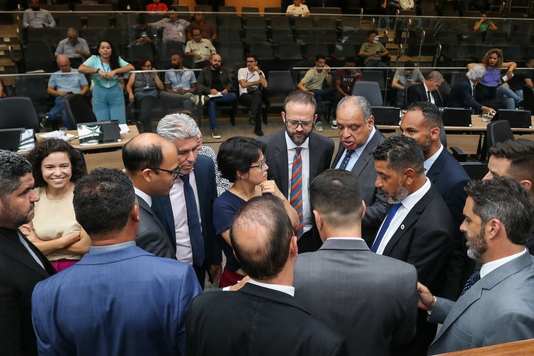 Câmara vota Projeto de Lei que torna obrigatória a instalação de dispositivo antirrefluxo em ralos de hospitais, escolas e outros imóveis