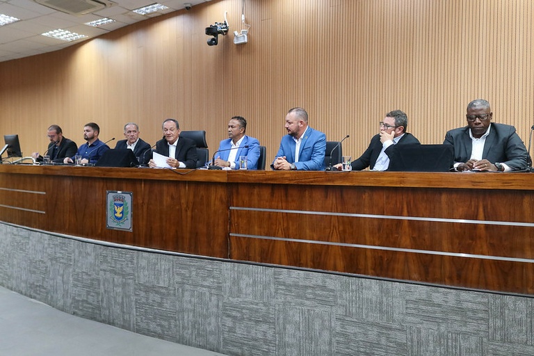 Luiz Rossini é reeleito como presidente do Parlamento da RMC, para o biênio 2025-2026; confira a nova diretoria