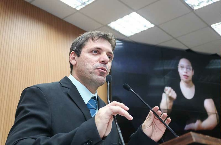 Projeto de Lei de Hebert Ganem institui o Fundo Municipal de Proteção Animal 