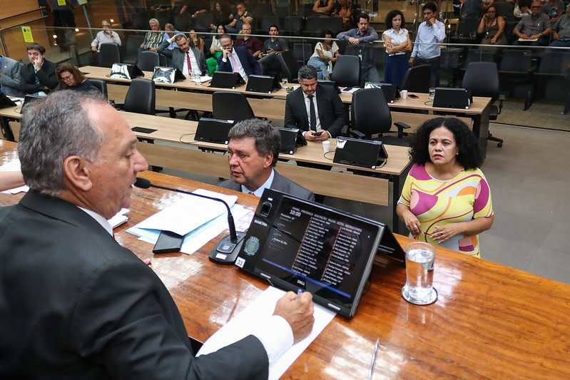 Vereadores aprovam, em primeira análise, Projeto de Lei que cria a Lei Municipal de Atenção à Gagueira