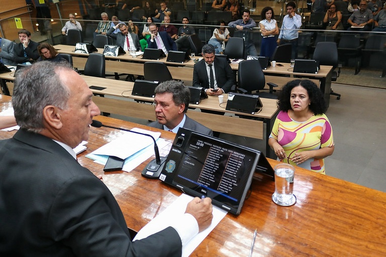 Vereadores aprovam, em primeira análise, Projeto de Lei que cria a Lei Municipal de Atenção à Gagueira